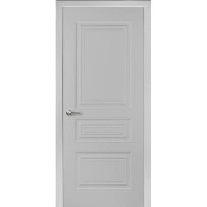 Koka karkasa durvis ar MDF detaļam, pārklātas ar krāsas emalju. Pārklājums ir noturīgs pret mitrumu un viegliem skrāpejumiem. Durvju komplektā ir ietilpst : durvju vērtne, biezums 42mm , teleskopiskā MDF kārba 2100x80x38mm, pieliekamās eņģes, slēdzene Mod. 2014, frēzējums slēdzenei. Durvju apmales un rokturus ir jāpērk atsevišķi.